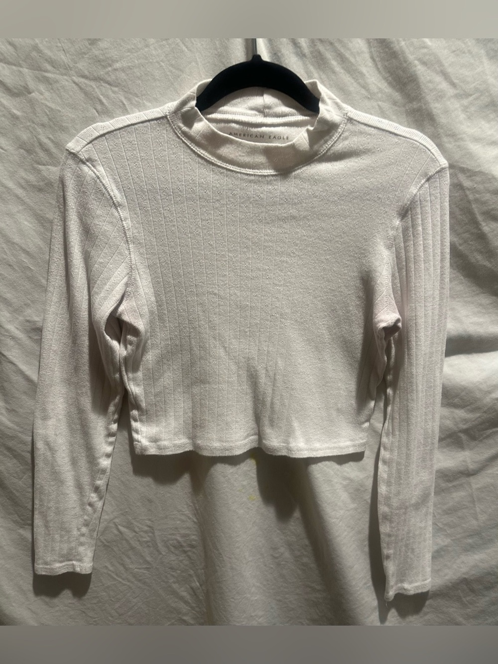 American Eagle Outfitters White Ribbed Mock-Neck Long Sleeve Crop